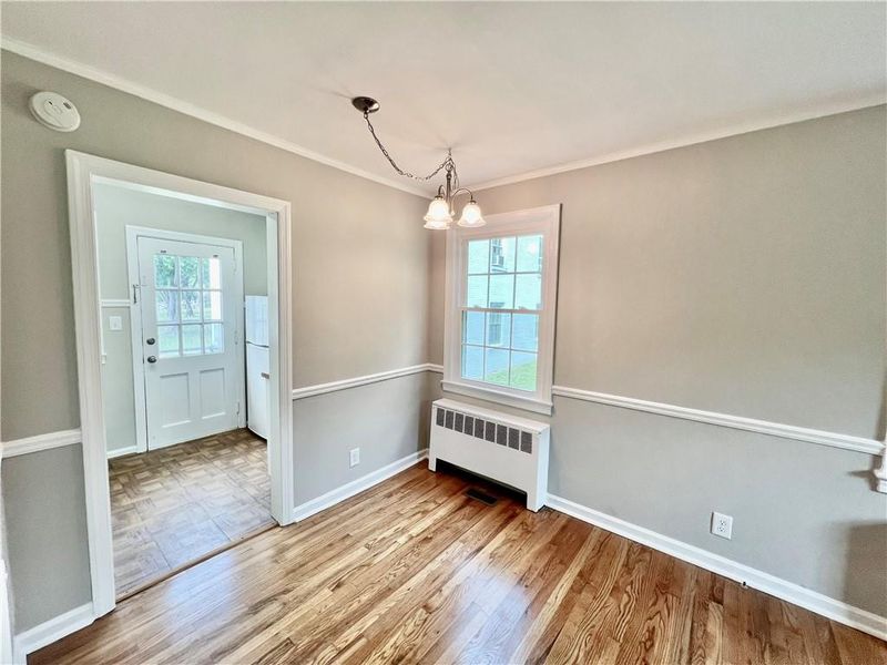 1300 Warwick Dr, Burlington, NC 27215