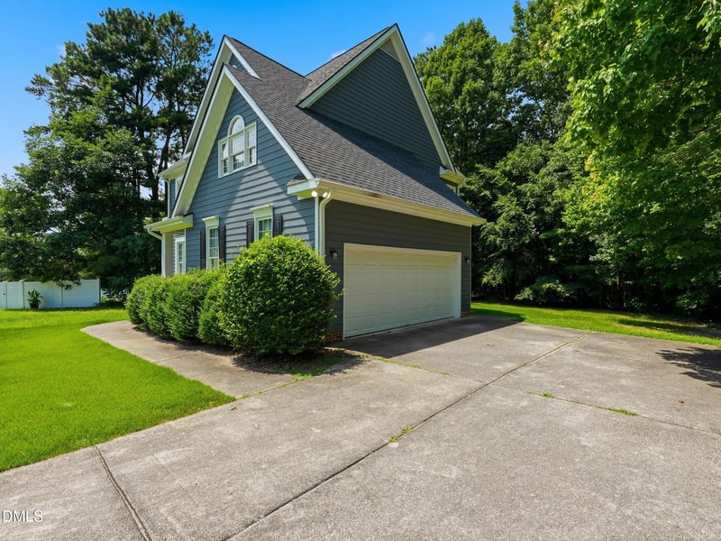 1300 Windy Field Cir, Knightdale, NC 27545