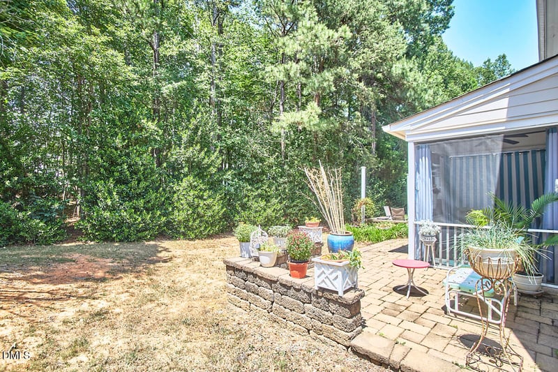 1301 Bartlett Cir, Hillsborough, NC 27278