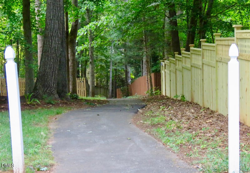 1301 Bartlett Cir, Hillsborough, NC 27278