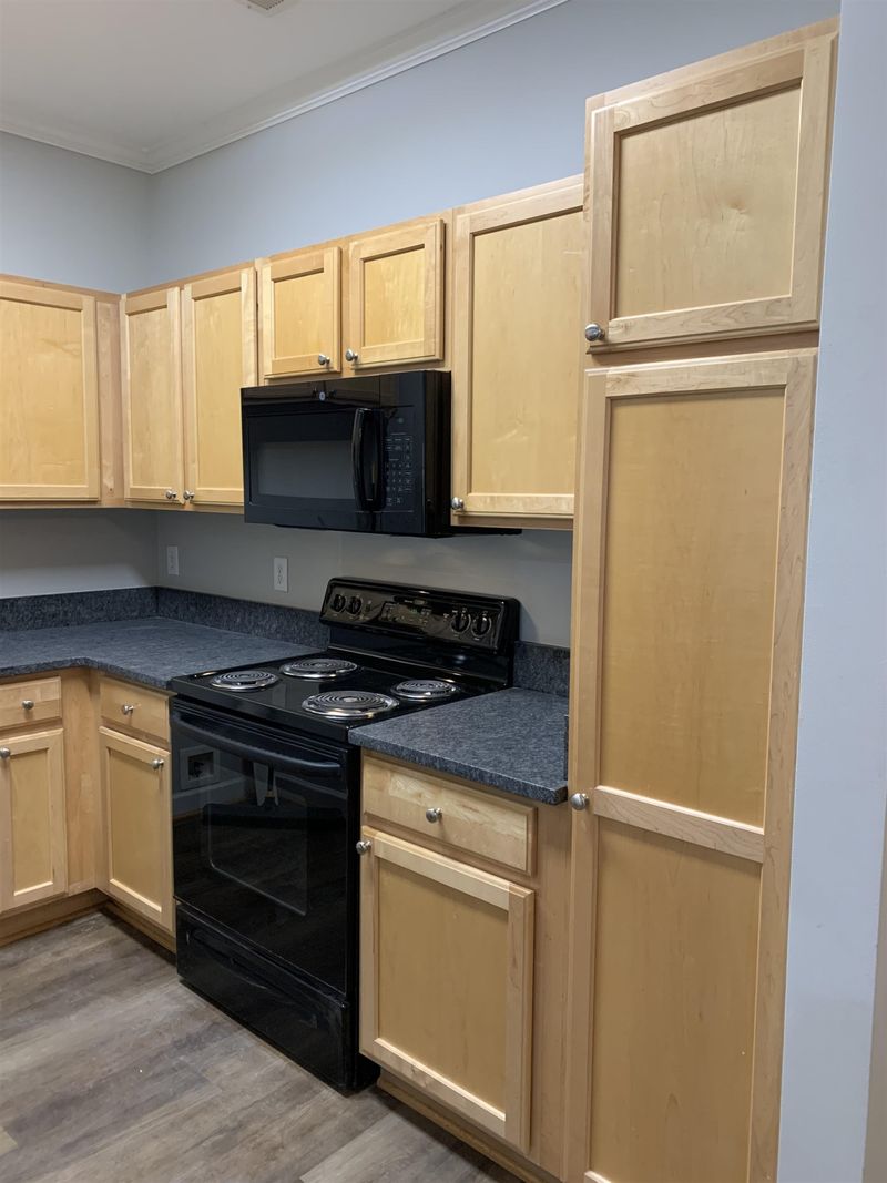 1301 Durlain Dr #202, Raleigh, NC 27614