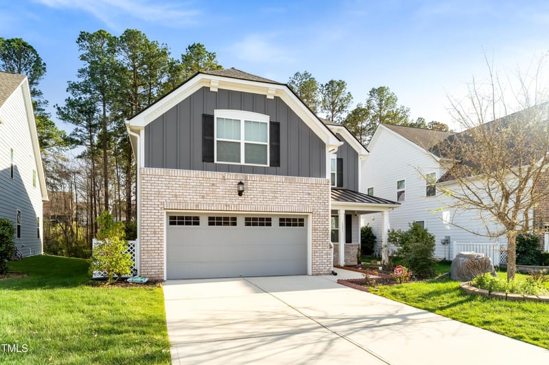 1301 Elliott Ridge Ln, Morrisville, NC 27560