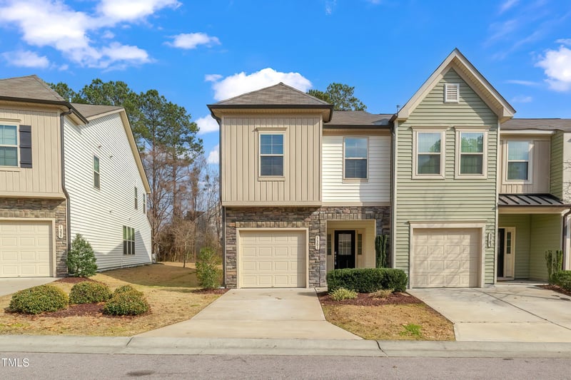 1301 Garden Stone Dr, Raleigh, NC 27610
