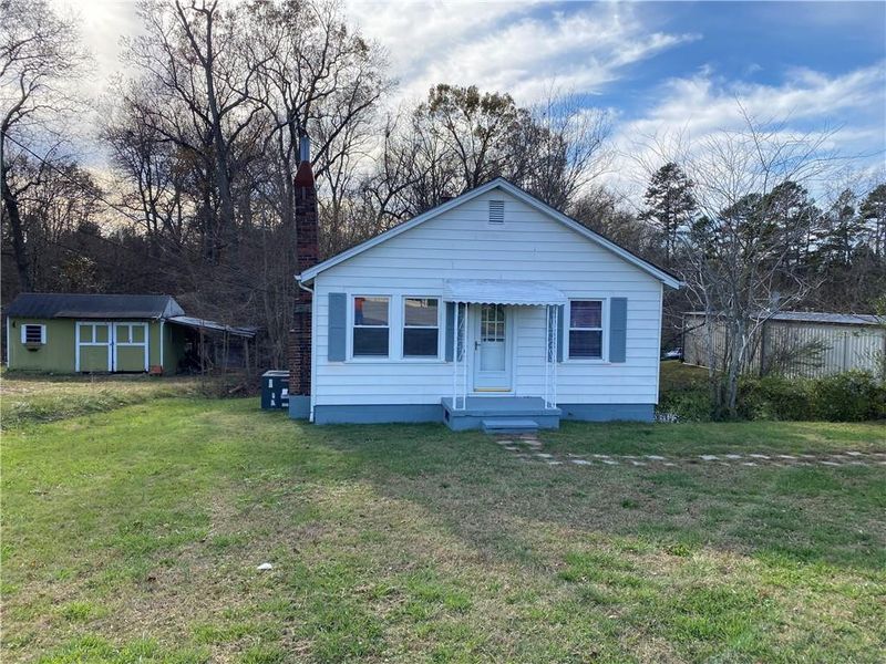 1301 E Harden St, Graham, NC 27253