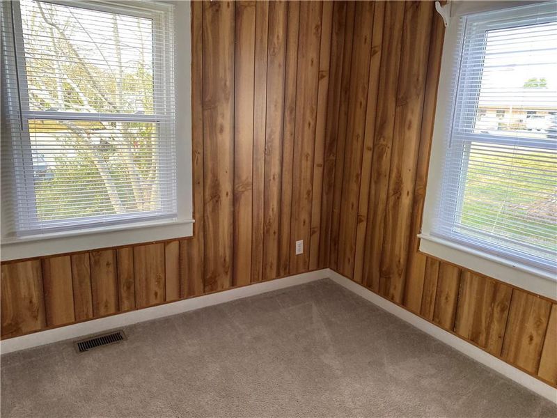 1301 E Harden St, Graham, NC 27253