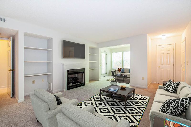 1301 Hillbrow Ln #202, Raleigh, NC 27615