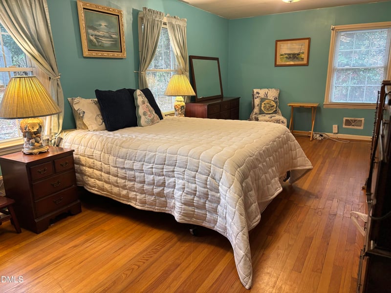 1301 Lakeside Dr, Garner, NC 27529