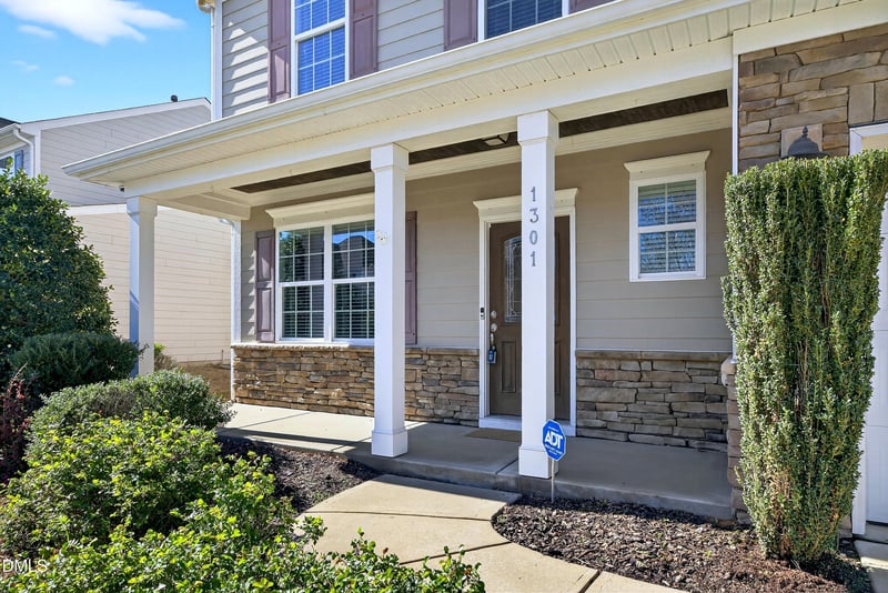 1301 Old Bramble Ln, Fuquay Varina, NC 27526