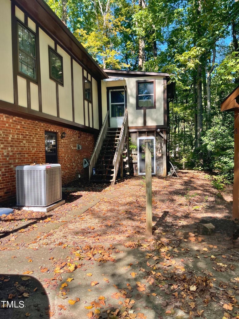 1301 Seabrook Ave, Cary, NC 27511