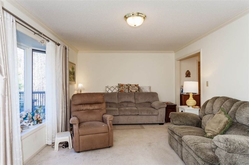 1301 Windy Ridge Rd, Chapel Hill, NC 27517
