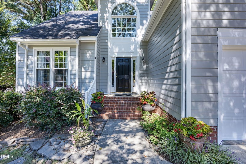 1302 Brycker Ct, Apex, NC 27502