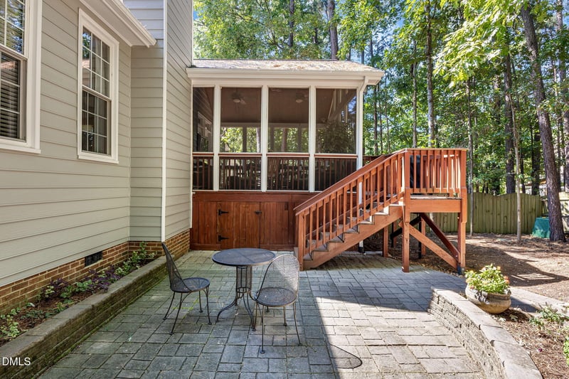 1302 Brycker Ct, Apex, NC 27502
