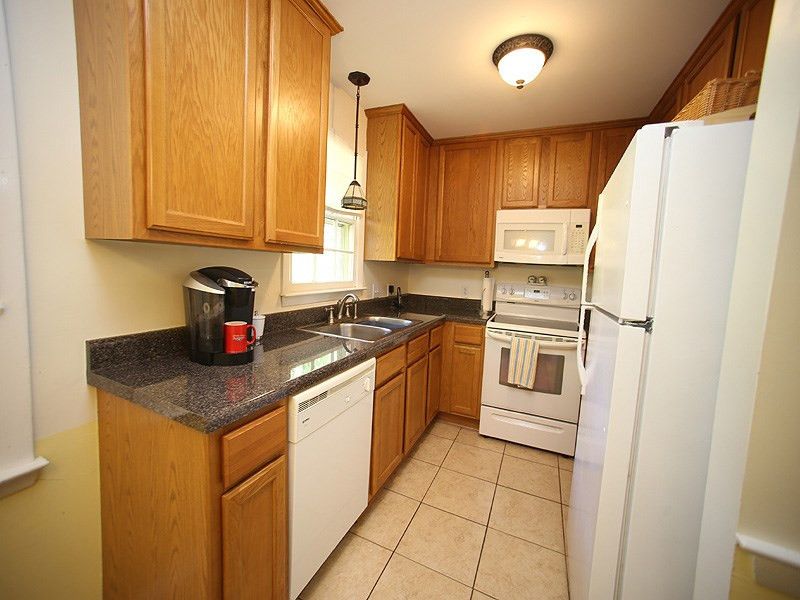 1302 Edgebrook Dr, Garner, NC 27529