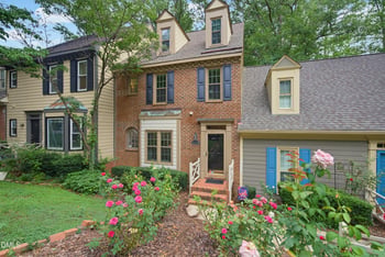 1302 Hampshire Ct, Raleigh, NC 27612
