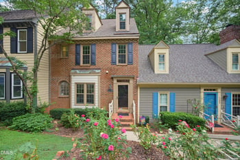 1302 Hampshire Ct, Raleigh, NC 27612