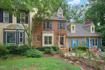 1302 Hampshire Ct, Raleigh, NC 27612