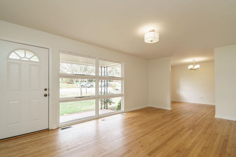 1302 Lakeside Dr, Garner, NC 27529