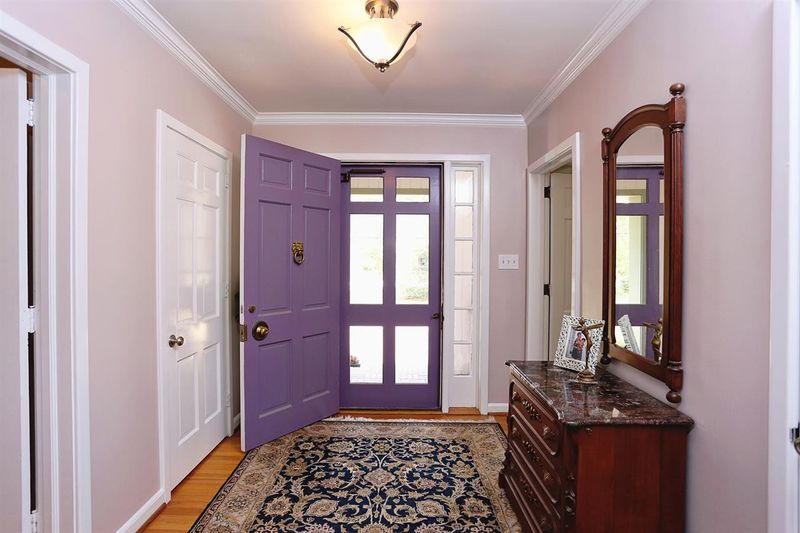 1302 Mason Farm Rd, Chapel Hill, NC 27514