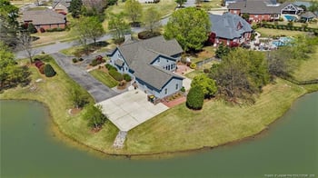 1302 Oakridge Blvd, Lumberton, NC 28358