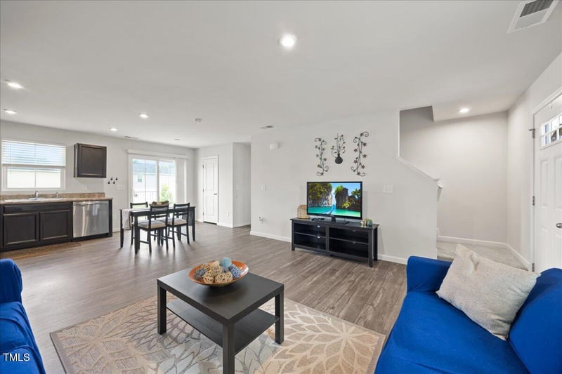 1303 Bent Willow Dr, Durham, NC 27704