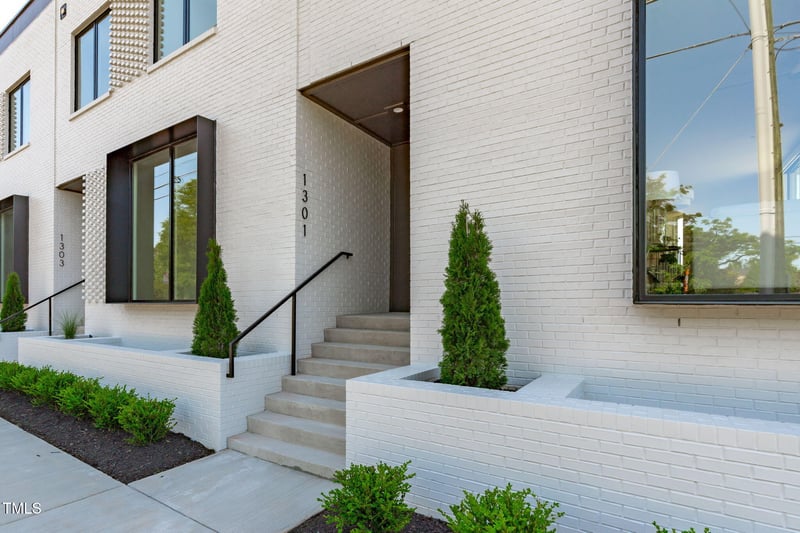 1303 Chamblee Hill Ct, Raleigh, NC 27608