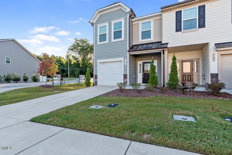 1303 Scholar Dr, Durham, NC 27703