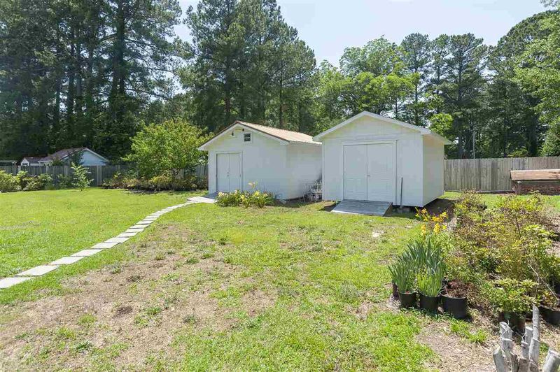 1303 Wellons Ave, Dunn, NC 28334