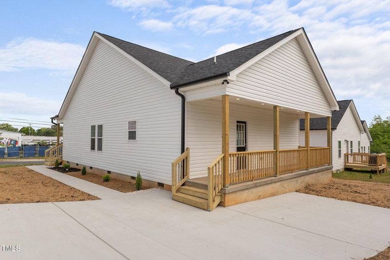 1303 Whitsett St, Burlington, NC 27217