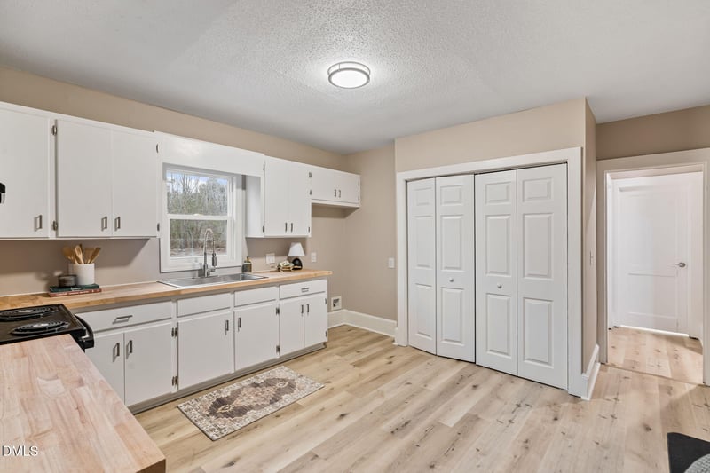 1304 14th St, Lillington, NC 27546