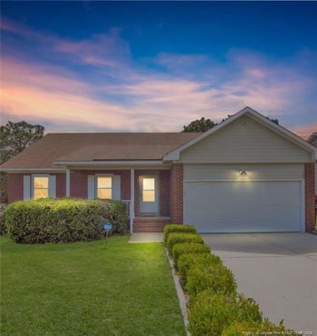 1304 Alexwood Dr, Hope Mills, NC 28348