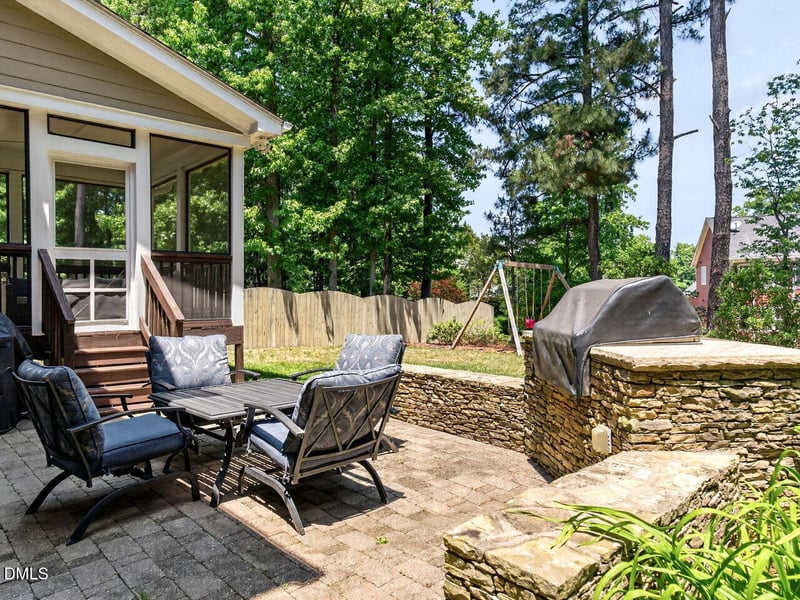 1304 Applethorn Dr, Apex, NC 27502