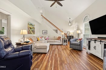 1304 Bridgeport Dr, Raleigh, NC 27615