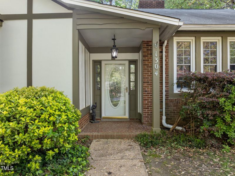1304 Deboy St, Raleigh, NC 27606