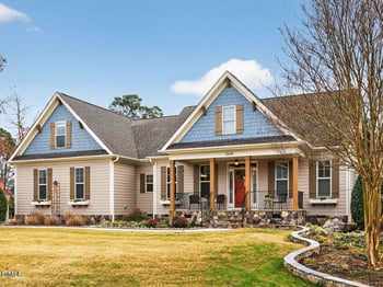 1304 Golden Bluff Ln, Fuquay Varina, NC 27526