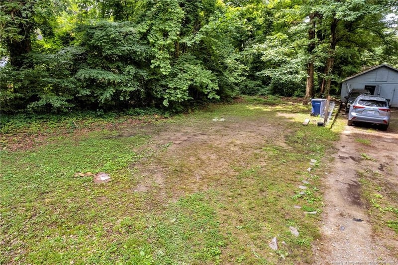 1304 Goldsboro Ave, Sanford, NC 27330