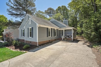 1304 Greenside Dr, Raleigh, NC 27609