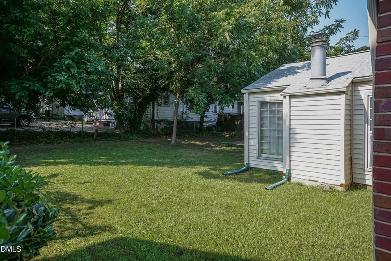 1304 Holloway St, Durham, NC 27701