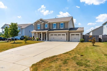 1304 Ivey Grove Ct, Fuquay Varina, NC 27526