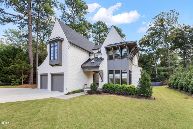 1304 Ivy Ln, Raleigh, NC 27609
