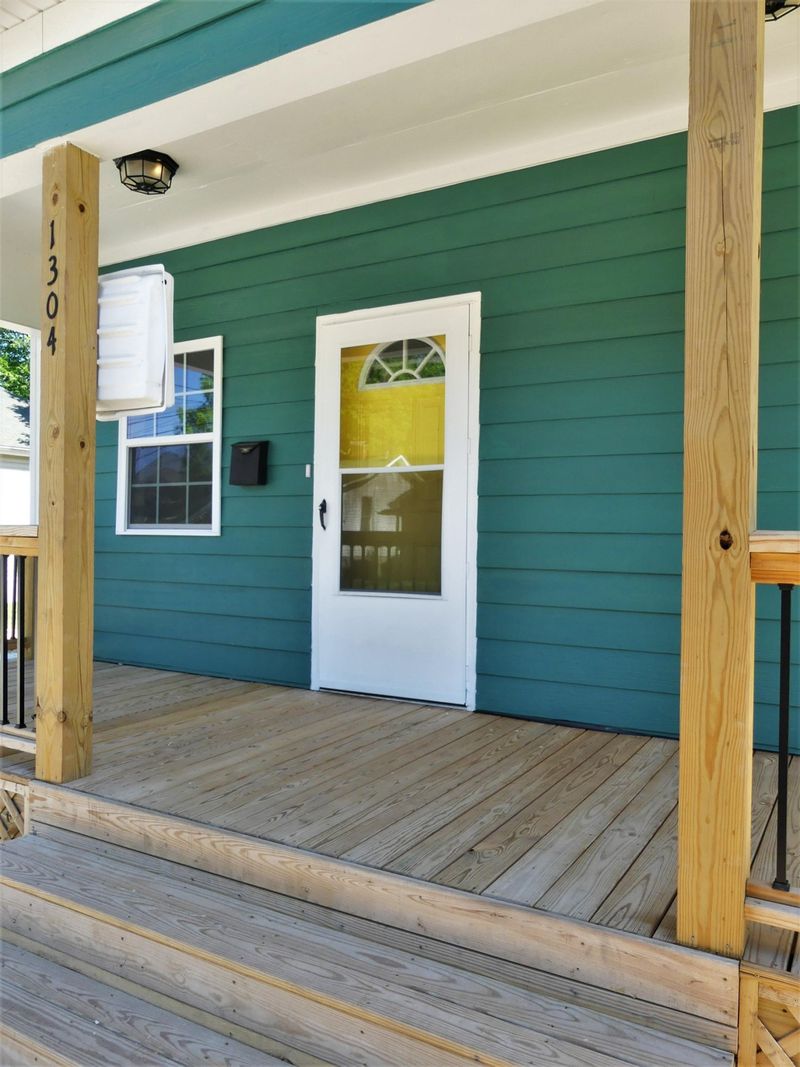 1304 Jackson St, Durham, NC 27701