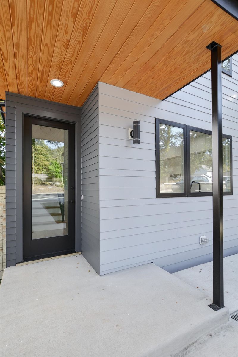 1304 E Lenoir St, Raleigh, NC 27610