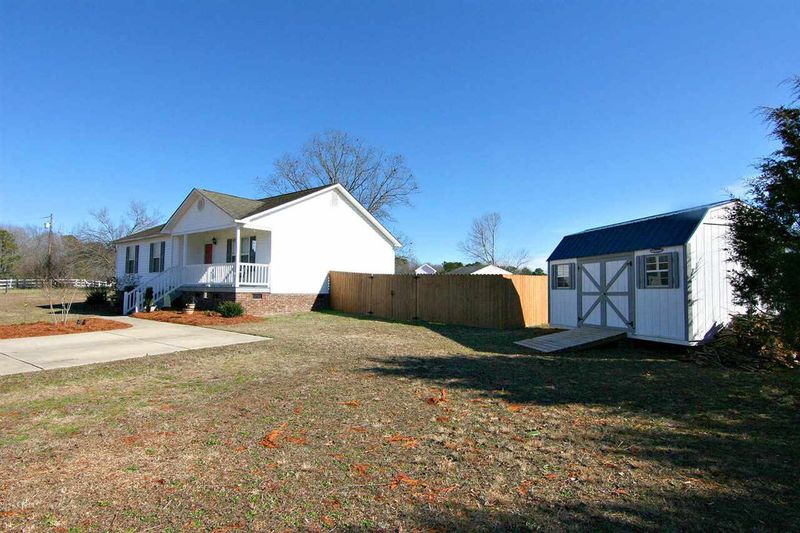 1304 Mooreland Ct, Raleigh, NC 27603