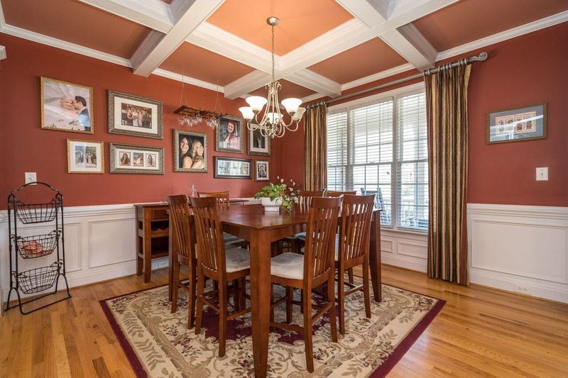 1304 Neuse Ridge Dr, Clayton, NC 27527