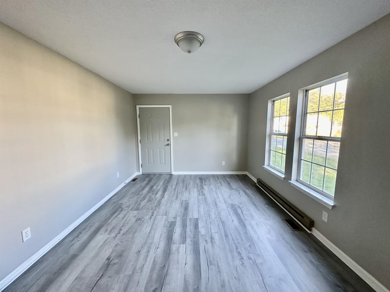 1304 Queen Ann St, Burlington, NC 27217
