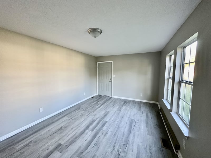 1304 Queen Ann St, Burlington, NC 27217