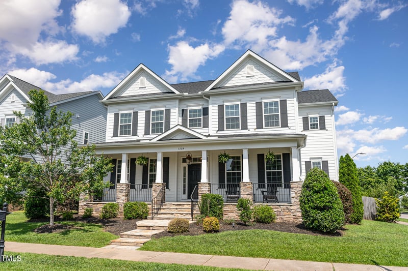 1304 Revolution Cir, Raleigh, NC 27603
