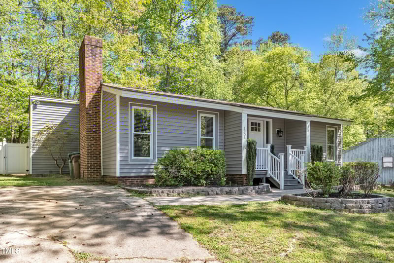 1304 Rothes Rd, Cary, NC 27511