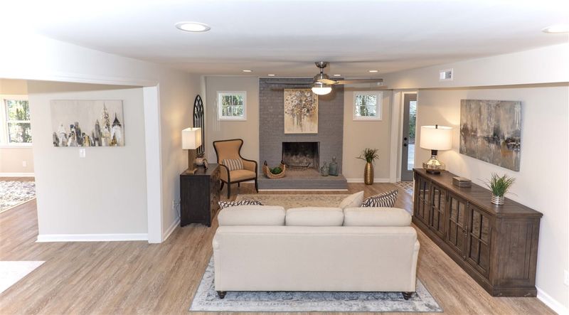 1304 Sadler Ct, Raleigh, NC 27615
