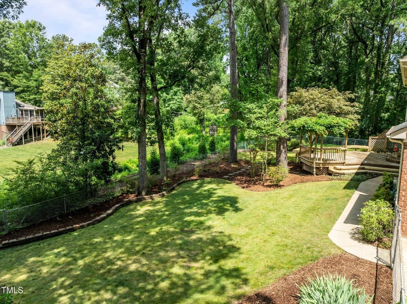 1304 Sandpiper Ct, Raleigh, NC 27615