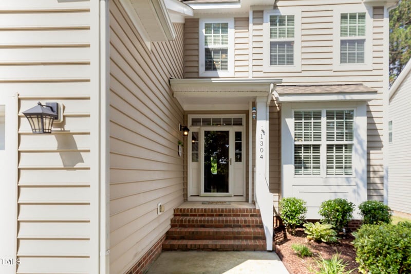 1304 Trailing Rose Ct, Wake Forest, NC 27587